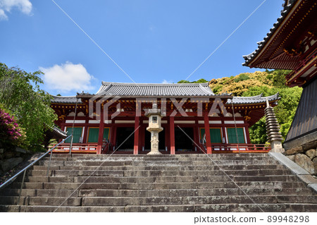 Yatadera Temple (Main Hall) [Yatacho, Yamatokoriyama City, Nara Prefecture] 89948298