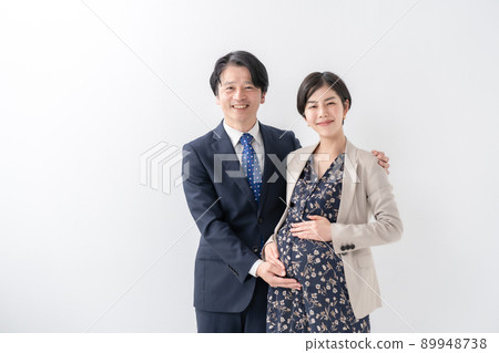 孕婦夫婦育兒假 89948738