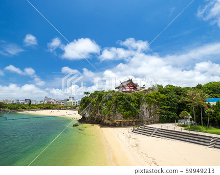 海灘上的海浪 89949213