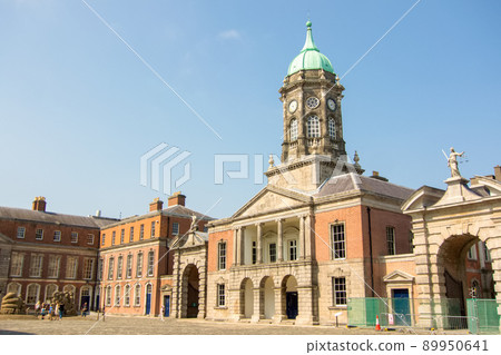 Dublin Castle in the Old Town of Dublin, the capital of Ireland 89950641