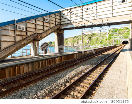 Beautiful view of the Sea of Japan in early summer: A beautiful unmanned station with a view very close to the sea Beautiful view of the Sea of Japan in early summer: A beautiful unmanned station with a view very close to the sea 89951375