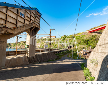 Beautiful view of the Sea of Japan in early summer: A beautiful unmanned station with a view very close to the sea Beautiful view of the Sea of Japan in early summer: A beautiful unmanned station with a view very close to the sea 89951376