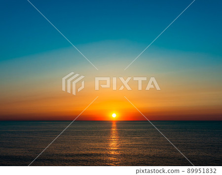 Beautiful early summer sunset of the Sea of Japan Beautiful sunset seen from Onodachi Park Beautiful early summer sunset of the Sea of Japan Beautiful sunset seen from Onodachi Park 89951832