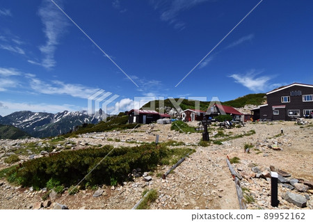 Summer Daitenso and Mt. Yari 89952162