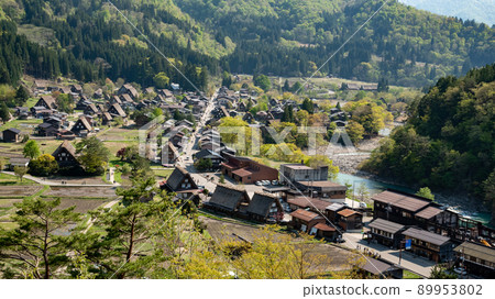 Spring Shirakawa Town 89953802