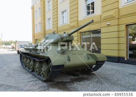 城市中的蘇聯 T-34-76 中型坦克 城市中的蘇聯 T-34-76 中型坦克 89955538