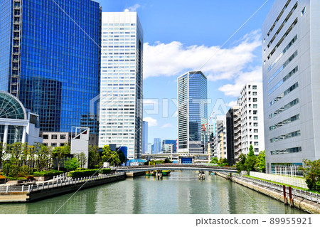 View toward Hamamatsucho from Minamihama Bridge / Shibaura Canal (Minato-ku, Tokyo) [2022.4] 89955921
