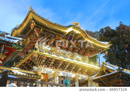 [栃木縣]晴天下的陽明門（日光東照宮） 89957329