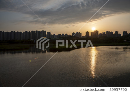 Hwarang Lake, Sunset Hwarang Lake, Sunset 89957790