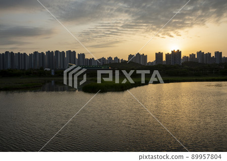 花郎湖，日落 89957804