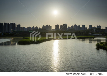 Hwarang Lake, Sunset Hwarang Lake, Sunset 89957860