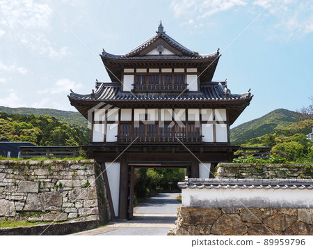 Ishigaki and castle gate of Tsushima Kaneishi Castle 89959796