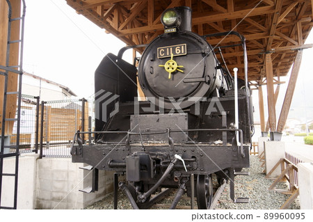 原JNR矢部線黑木站舊址保存的C11型蒸汽機車(福岡縣八女市) 原JNR矢部線黑木站舊址保存的C11型蒸汽機車(福岡縣八女市) 89960095