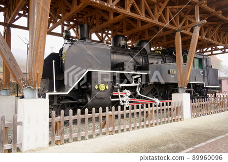 C11 type steam locomotive preserved at the site of Kuroki Station on the former JNR Yabe Line (Yame City, Fukuoka Prefecture) 89960096