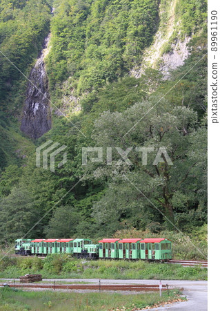 北阿爾卑斯山的未知迷你火車 北阿爾卑斯山的未知迷你火車 89961190