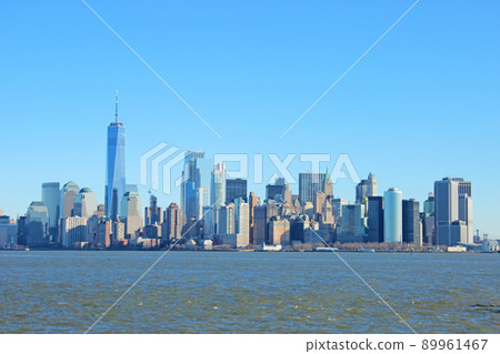New York's Manhattan 89961467