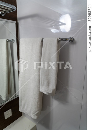 Business hotel bath towels and hand towels 89968744