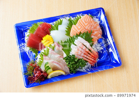 什錦生魚片日本料理 89971974