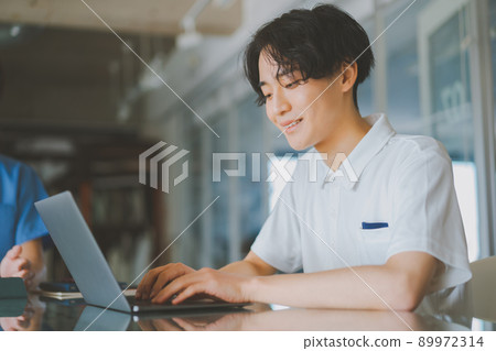 Caregiver's computer work 89972314