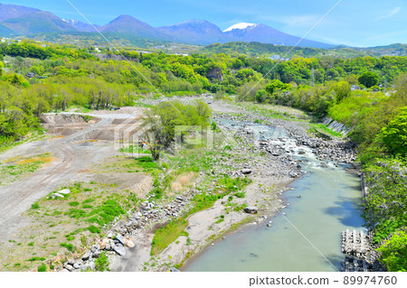 Nunobiki Ohashi / Overlooking Mt. Asama and Mt. Kurofu from the Chikuma River (Komoro City, Nagano Prefecture) [2022.5] 89974760