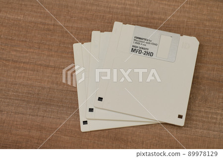 3 floppy disks 3 floppy disks 89978129