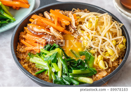 韓國料理拌飯 89978183