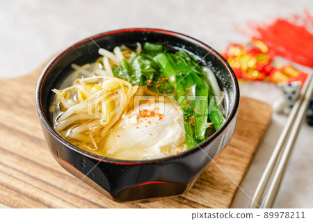 Bean sprouts and egg miso soup Bean sprouts and egg miso soup 89978211
