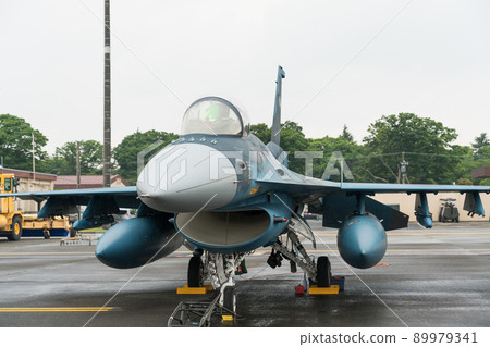 Japan Air Self-Defense Force F-2A 89979341