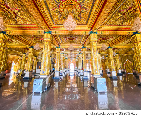 Wat Chantaram and Wat Tha Sung temple, Crystal Sanctuary 100 m long, in Uthai Thani, Thailand Wat Chantaram and Wat Tha Sung temple, Crystal Sanctuary 100 m long, in Uthai Thani, Thailand 89979413