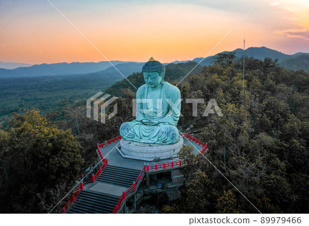 Aerial view of Wat Doi Prachan Mae Tha or Wat Phra That Doi Phra Chan in Lampang, Thailand 89979466