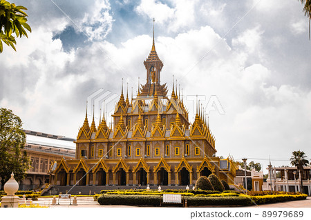 Wat Chantaram and Wat Tha Sung temple, Crystal Sanctuary 100 m long, in Uthai Thani, Thailand Wat Chantaram and Wat Tha Sung temple, Crystal Sanctuary 100 m long, in Uthai Thani, Thailand 89979689