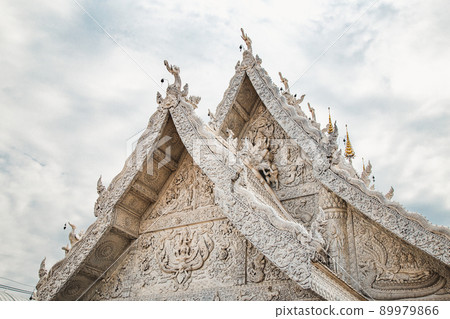 Wat Ming Muang white temple in Nan province, Thailand 89979866