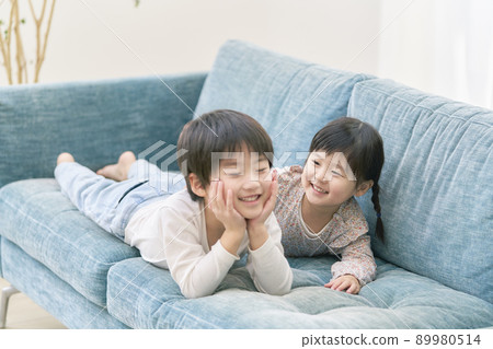 Good friends brothers and sisters 89980514