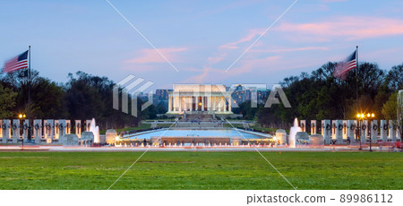 Abraham Lincoln Memorial in Washington DC, United States Abraham Lincoln Memorial in Washington DC, United States 89986112