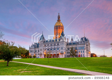 Connecticut State Capitol in downtown Hartford, Connecticut, USA Connecticut State Capitol in downtown Hartford, Connecticut, USA 89986148