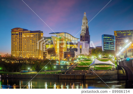 Skyline of downtown Hartford city, cityscape in Connecticut, USA Skyline of downtown Hartford city, cityscape in Connecticut, USA 89986154