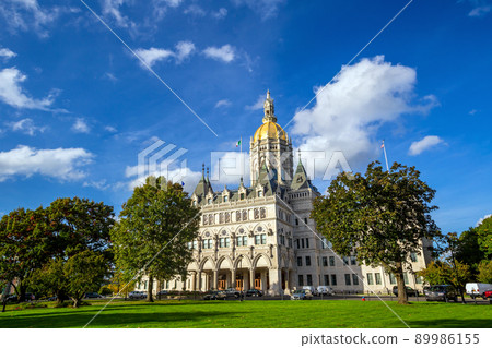 Connecticut State Capitol in downtown Hartford, Connecticut, USA Connecticut State Capitol in downtown Hartford, Connecticut, USA 89986155