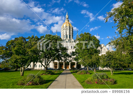 Connecticut State Capitol in downtown Hartford, Connecticut, USA Connecticut State Capitol in downtown Hartford, Connecticut, USA 89986156