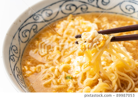 蛋花湯方便麵 89987053