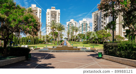 Panoramic view of a beautiful park in Ramat-Gan town, Israel 89988121