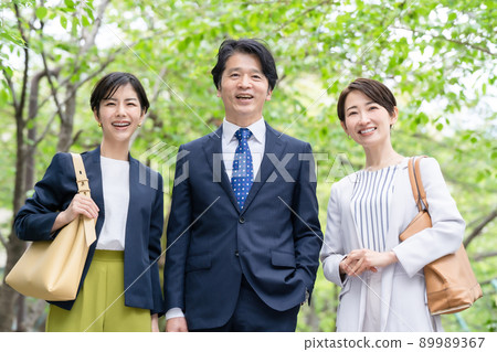 業務團隊新鮮綠色 89989367