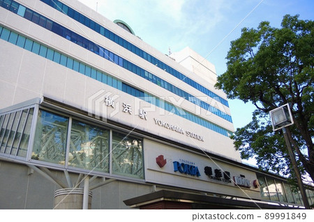 JR Yokohama Station East Exit 89991849