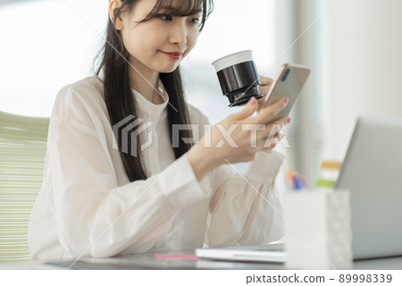 Casual business image of young women 89998339