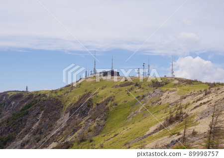 奧加圖山上的秘密基地酒店和無線電塔 89998757