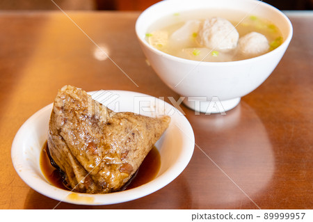 肉粽與魚丸湯 肉粽與魚丸湯 89999957