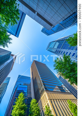 View of Sumitomo Mitsui Banking Corporation East Building, Marunouchi, and Otemachi's business district from Eitai-dori, a cityscape of Tokyo in Japan View of Sumitomo Mitsui Banking Corporation East Building, Marunouchi, and Otemachi's business district from Eitai-dori, a cityscape of Tokyo in Japan 90007400