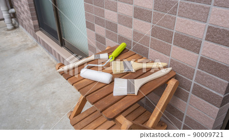 Exterior wall painting | Remodeling / painting / DIY image 90009721