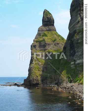 Dog God Setakamui Rock / Furubira Town, Hokkaido 90009911