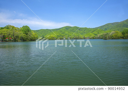 春天裡磐梯湖原原 90014932