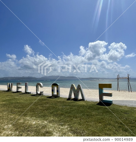 WELCOME to the blue sky and beautiful beach 90014989